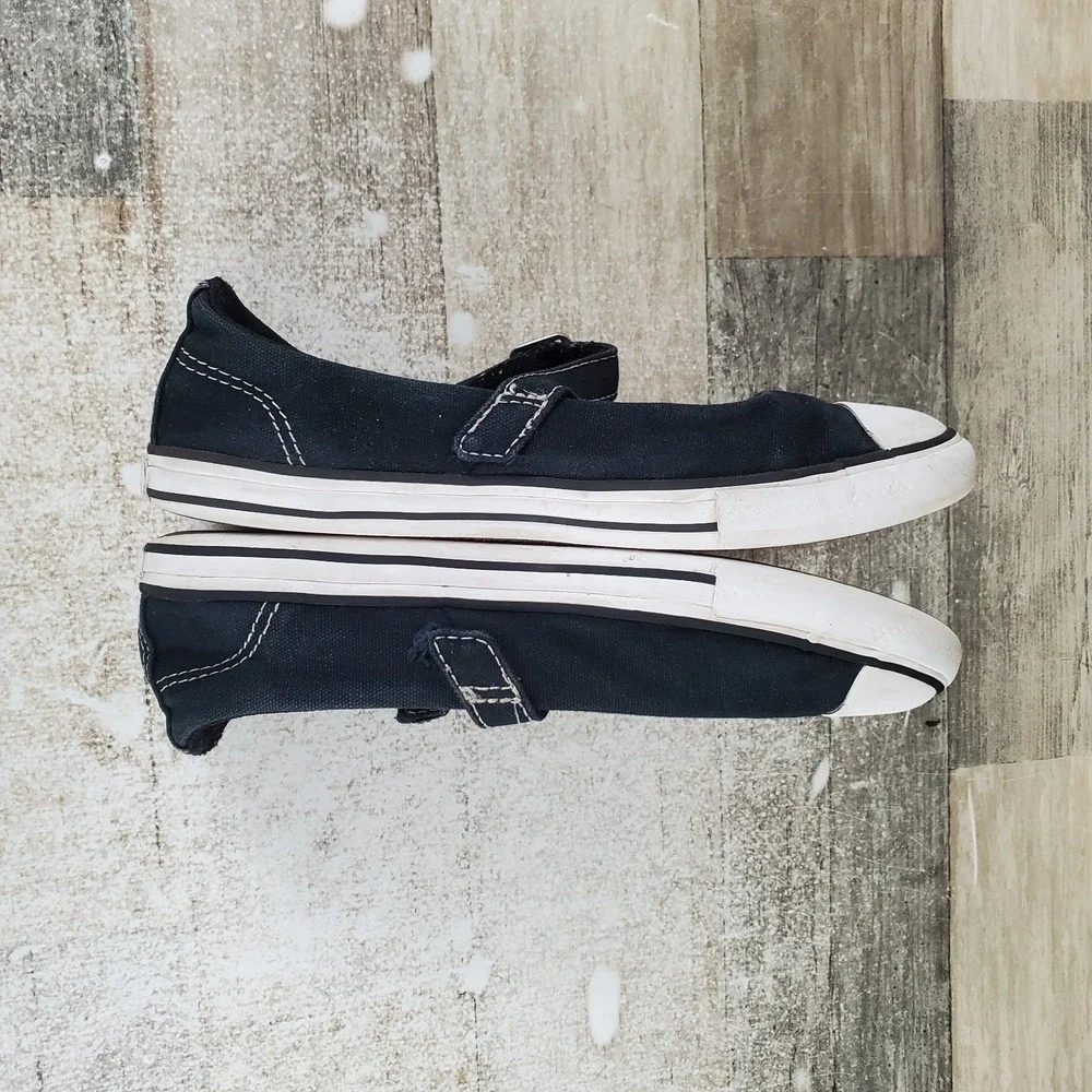 Converse Chuck Taylor All Star Dainty Kids Mary Jane Sz‎ 1.5 Black White Buckle